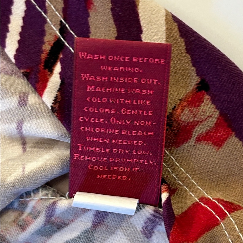212 Collection Red Purple Leaf Print Skirt woman’s medium vacation working girl - Picture 7 of 8